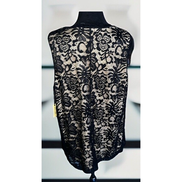 LIBERTY LOVE Black Lace Sleeveless Blouse V Neck Size 2XL NWT - Picture 5 of 8